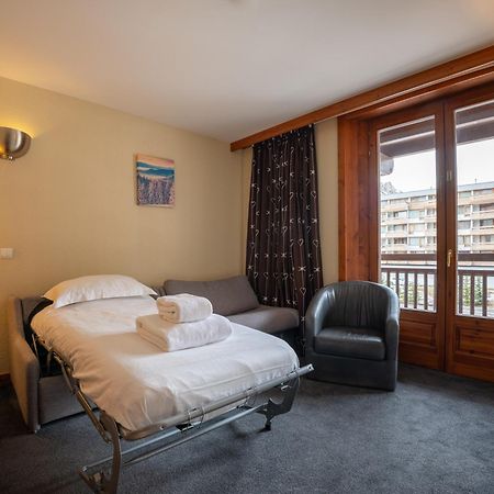 Chalet Hotel Ducs De Savoie วาลดีแซร์ ภายนอก รูปภาพ